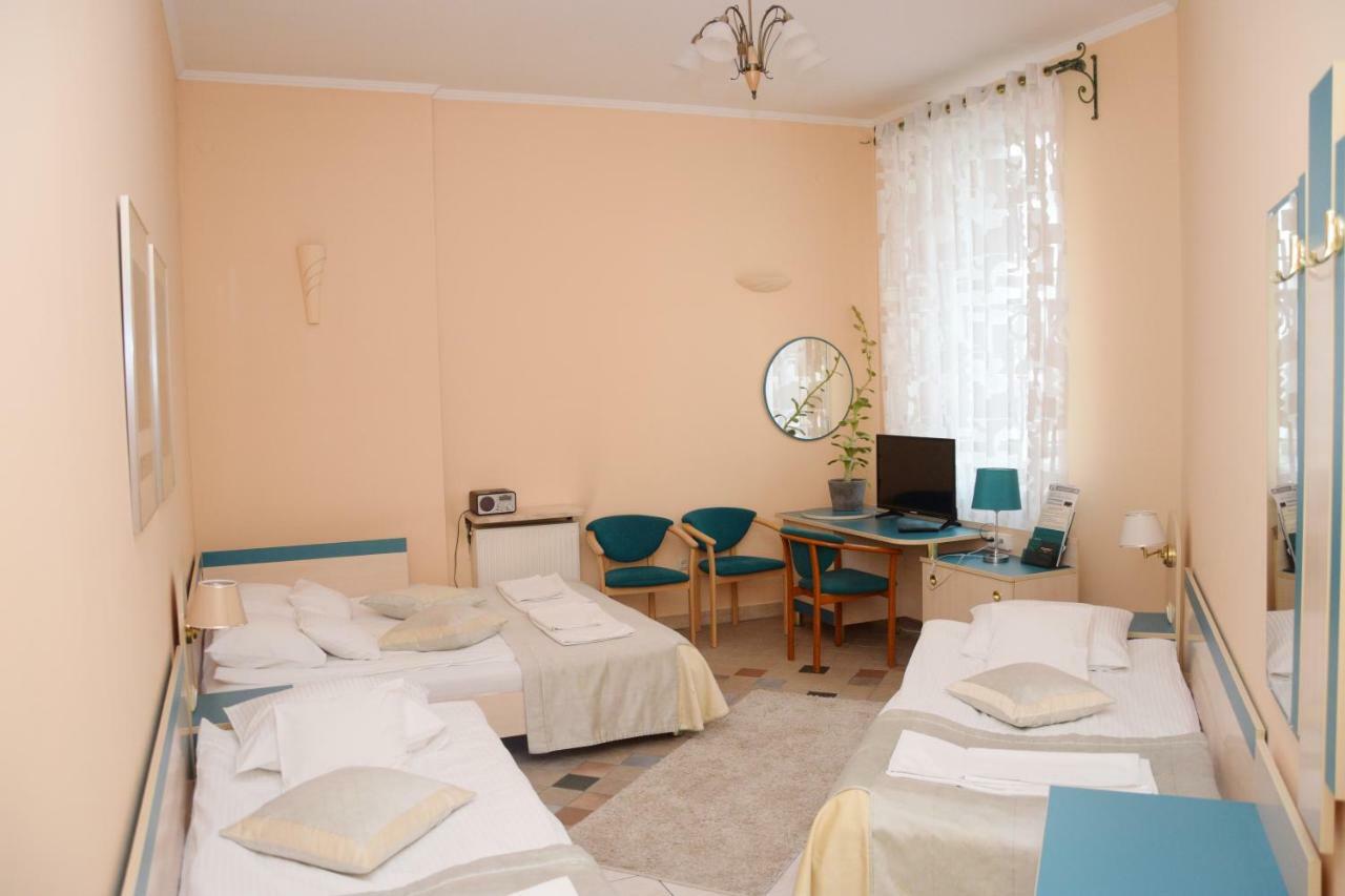 Hostel-Art Kielce Exterior foto